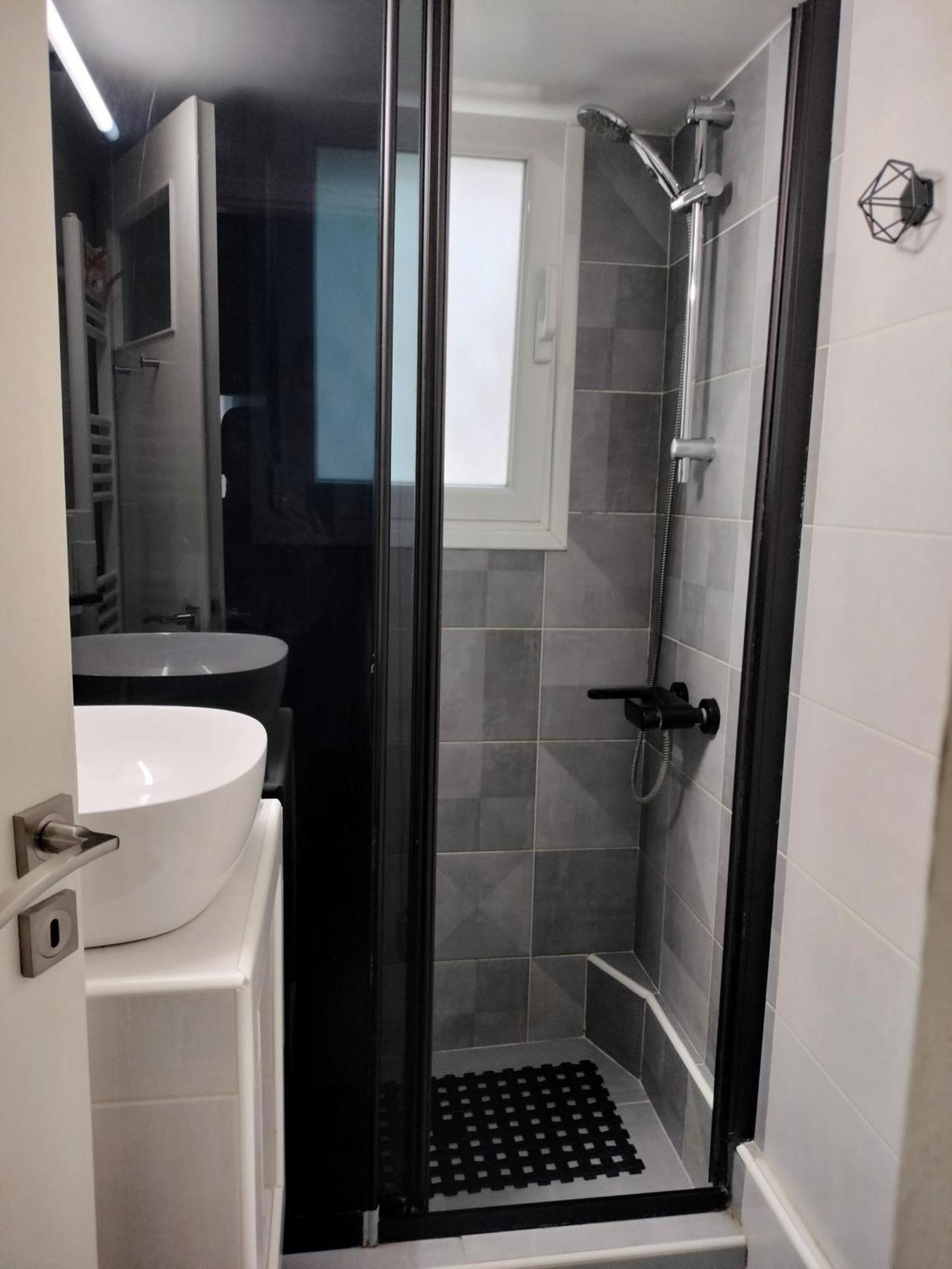 Athens Pangrati Modern Apt 10Min To Metro Экстерьер фото
