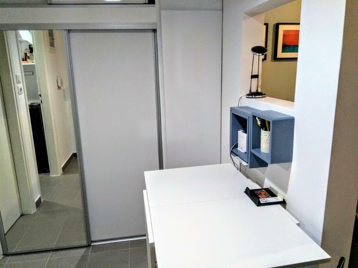 Athens Pangrati Modern Apt 10Min To Metro Экстерьер фото