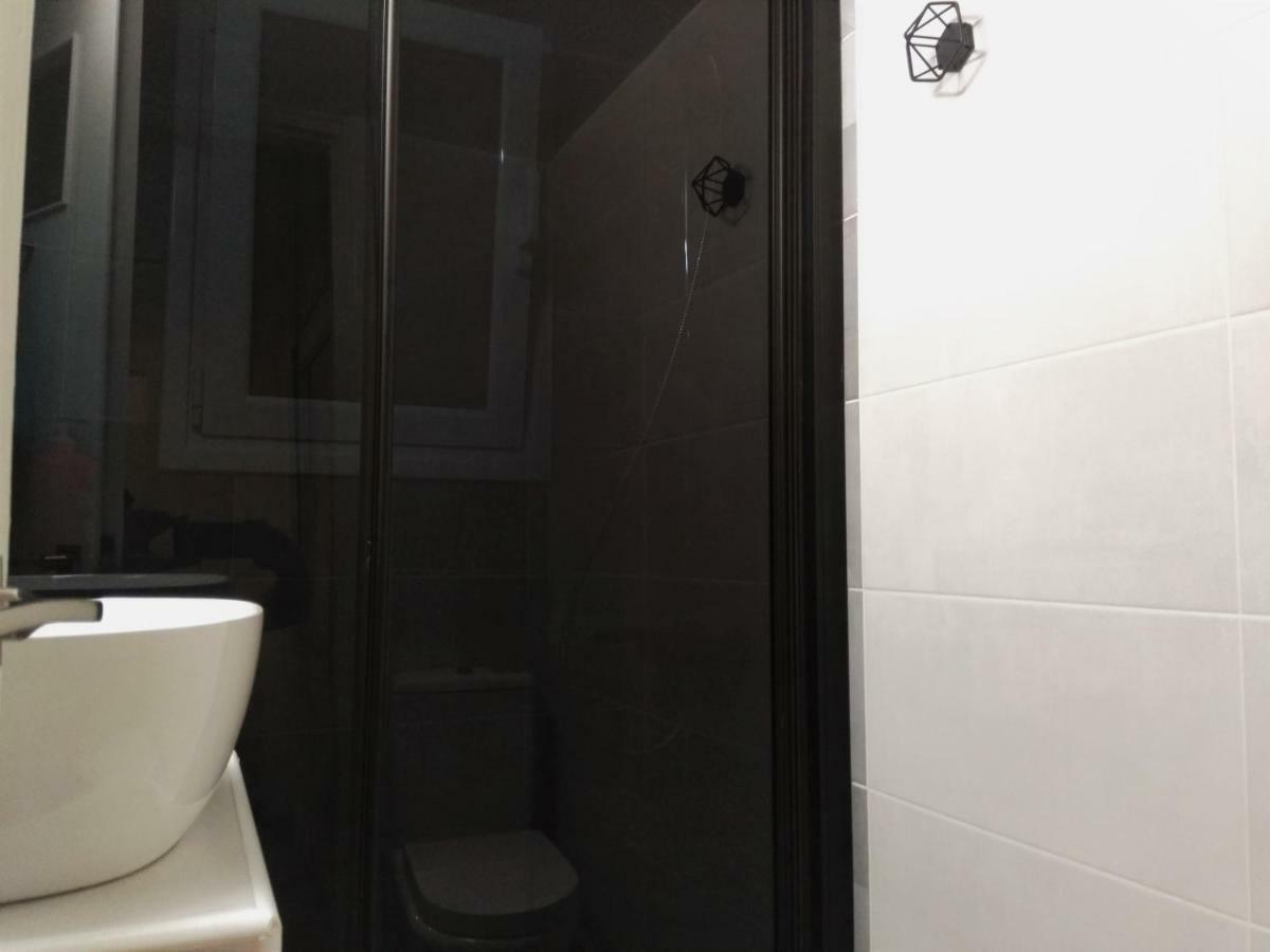 Athens Pangrati Modern Apt 10Min To Metro Экстерьер фото