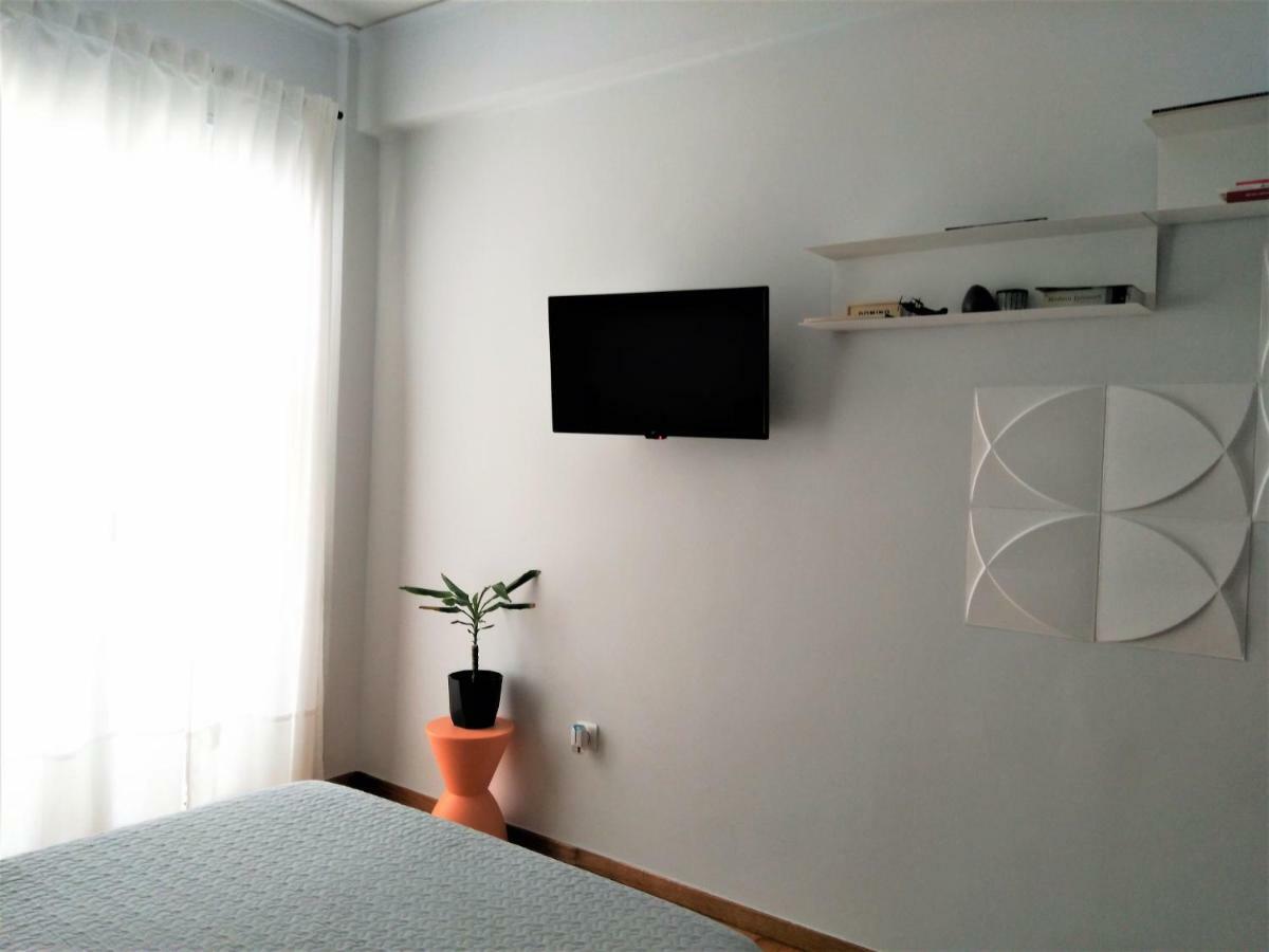 Athens Pangrati Modern Apt 10Min To Metro Экстерьер фото