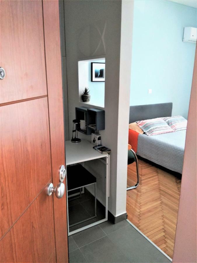 Athens Pangrati Modern Apt 10Min To Metro Экстерьер фото